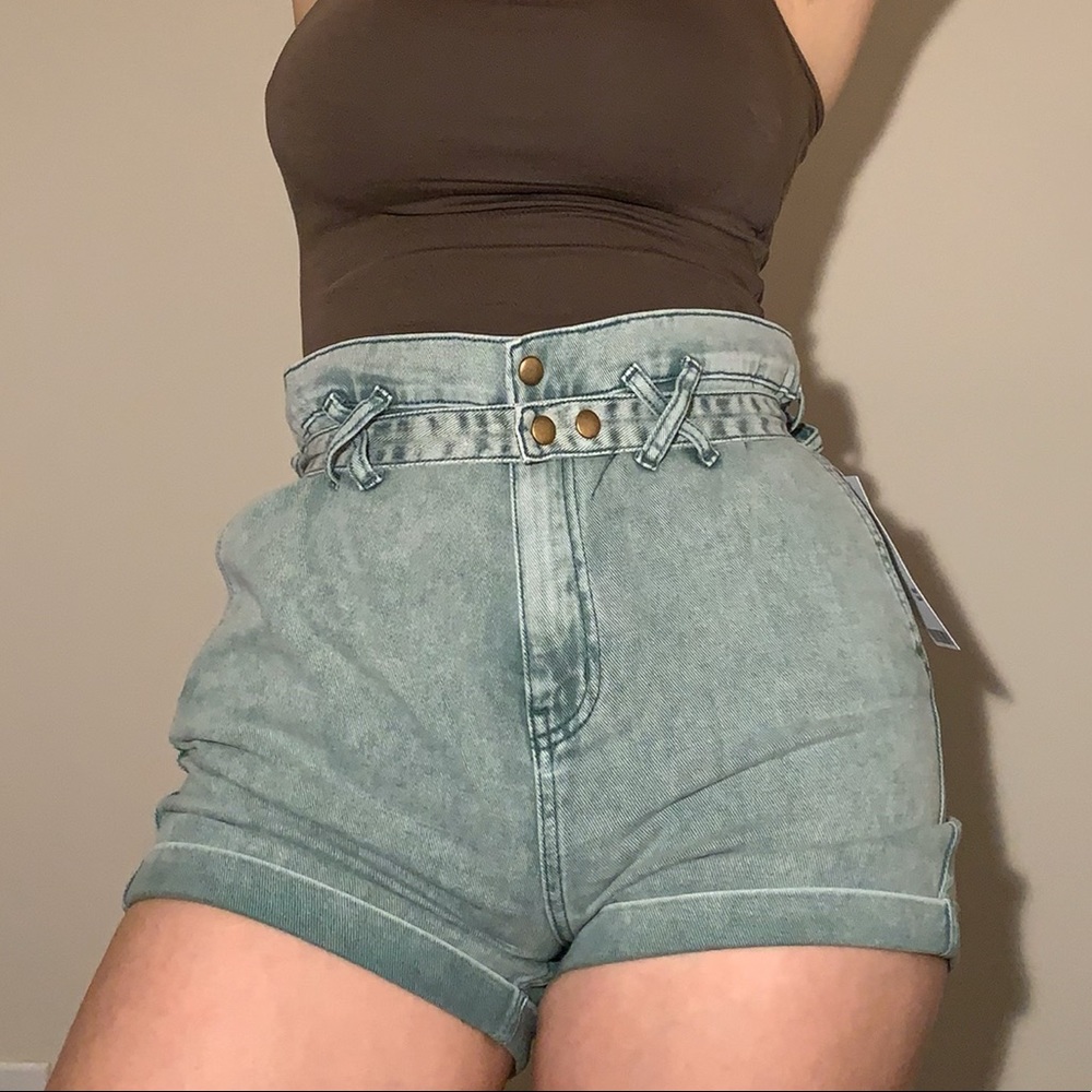 Green BDG Shorts NWT 27W